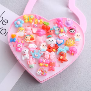 Hộp 36 Nhẫn Nhựa Đồ Chơi Cho Bé Hình Trái Tim 55726 - Lady'S Passion