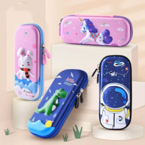 Hộp Đựng Bút 3D Nhiều Màu Giao Ngẫu Nhiên - Gdn